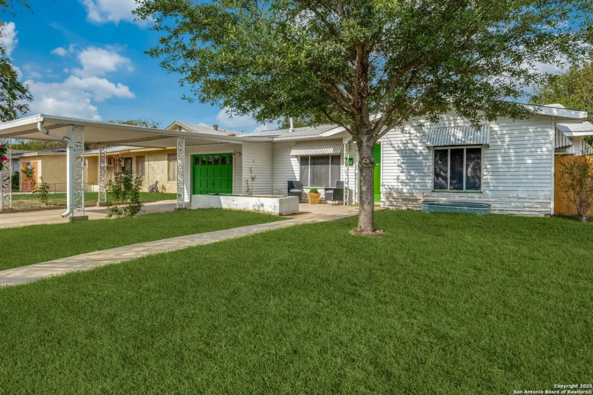 2BR House for Rent in San Antonio, TX