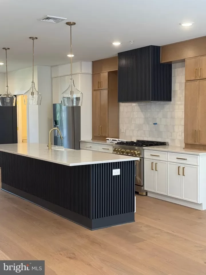 3BR Townhouse for Rent in Philadelphia, PA