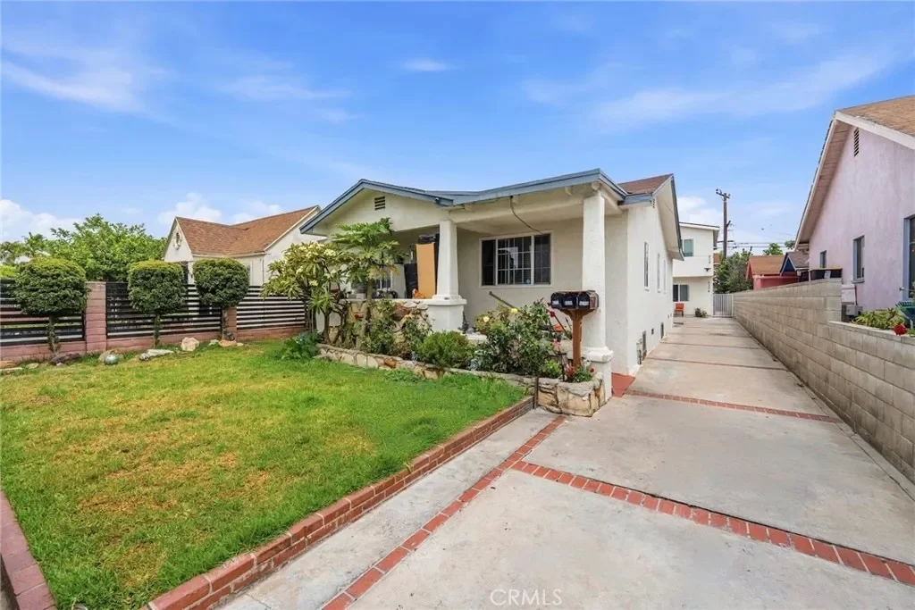 9BR Multi-Family for Sale in Los Angeles, CA