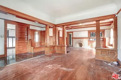 4BR House for Sale in Los Angeles, CA