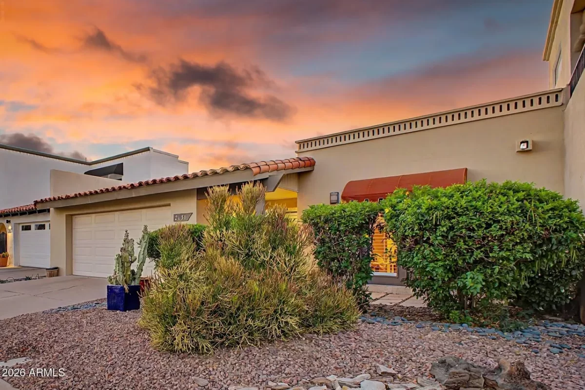 2BR Townhouse for Sale in Phoenix, AZ