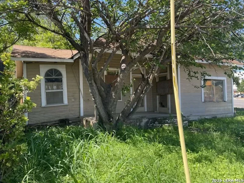 1BR House for Sale in San Antonio, TX