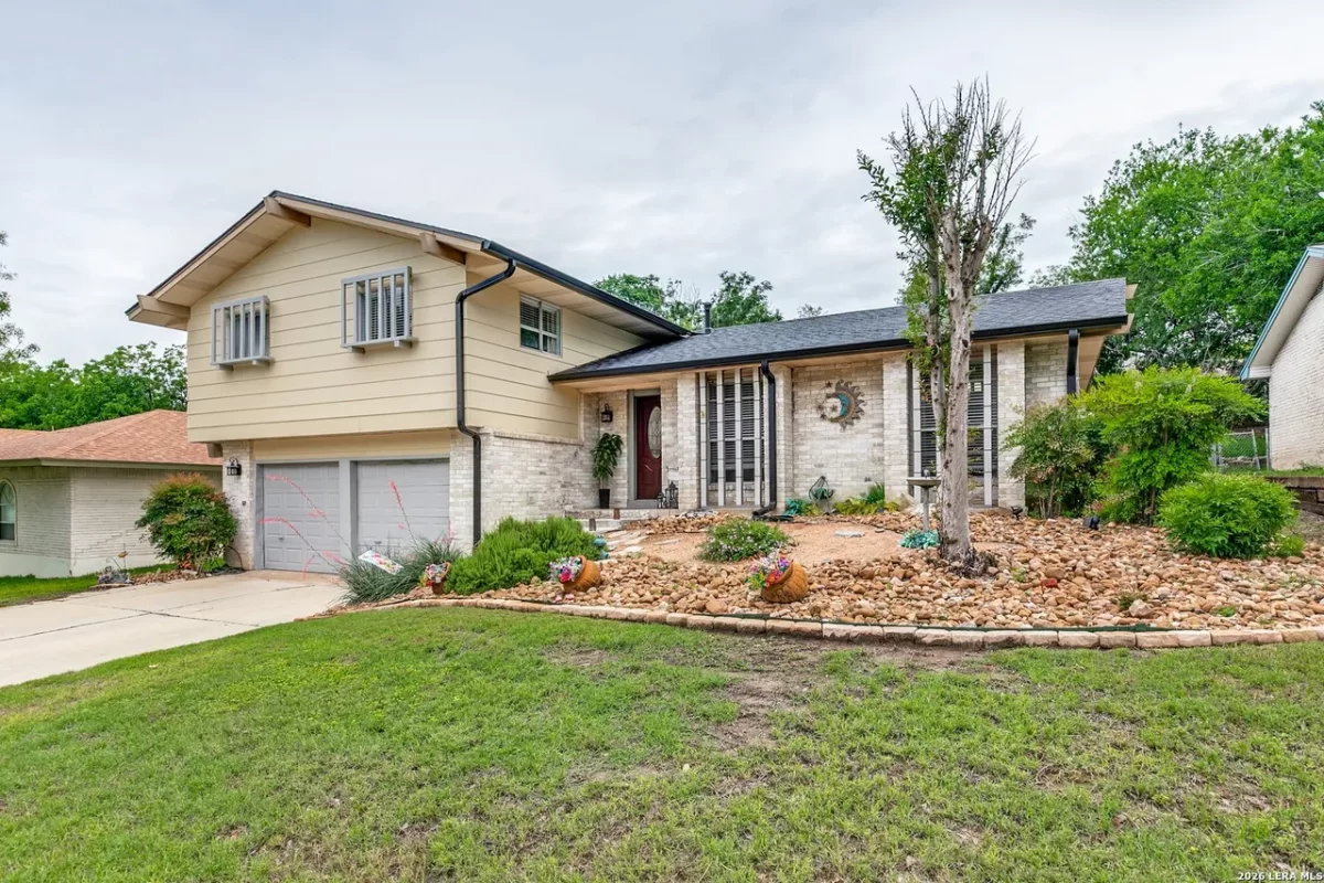 3BR House for Sale in San Antonio, TX