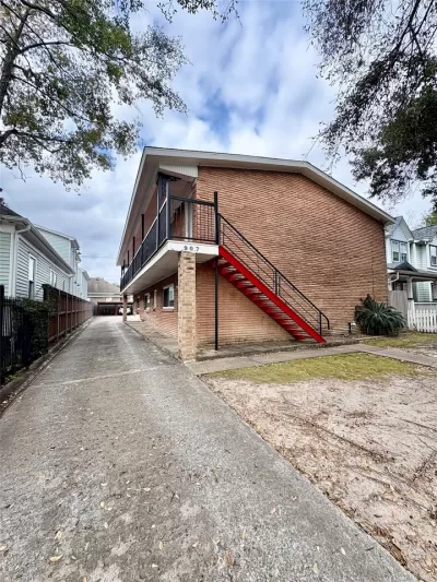2BR Multi-Family for Sale in Houston, TX