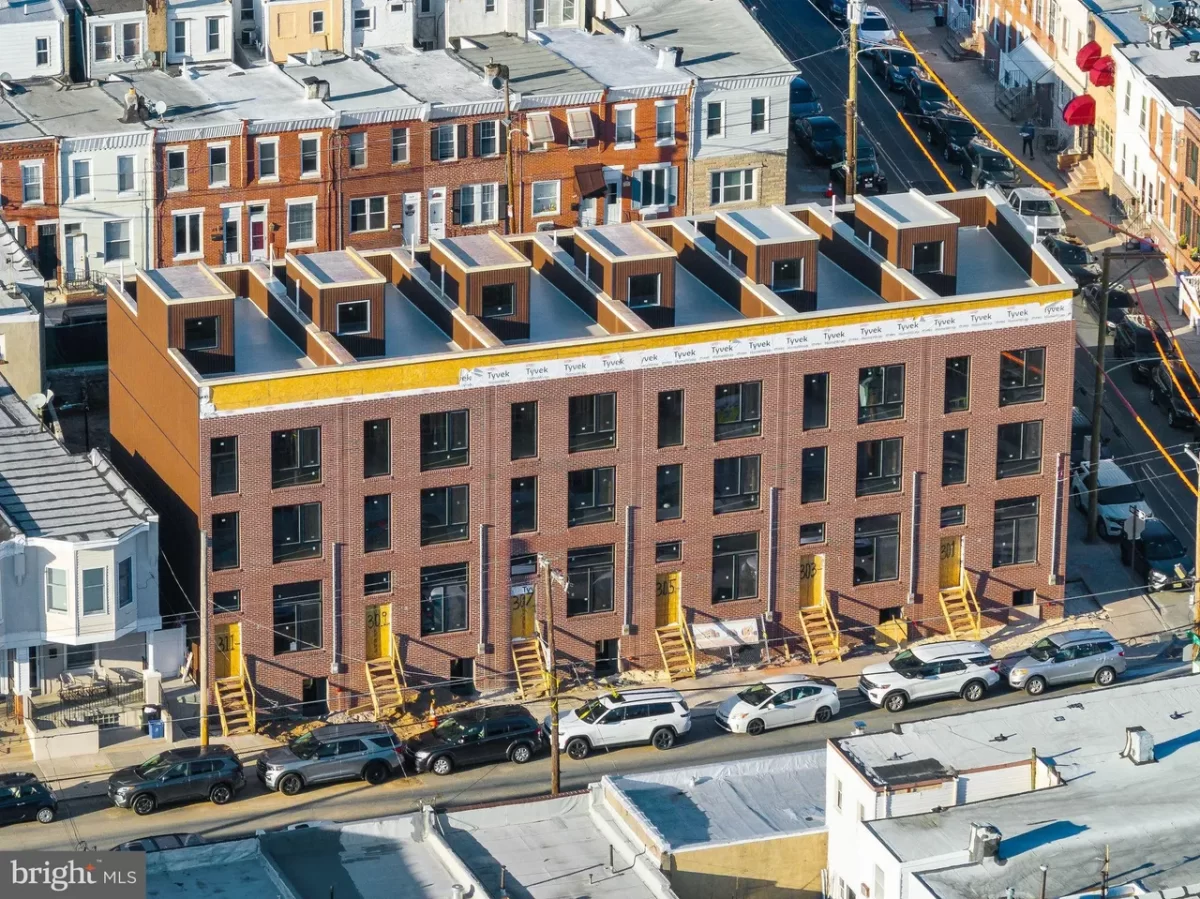3BR Townhouse for Sale in Philadelphia, PA