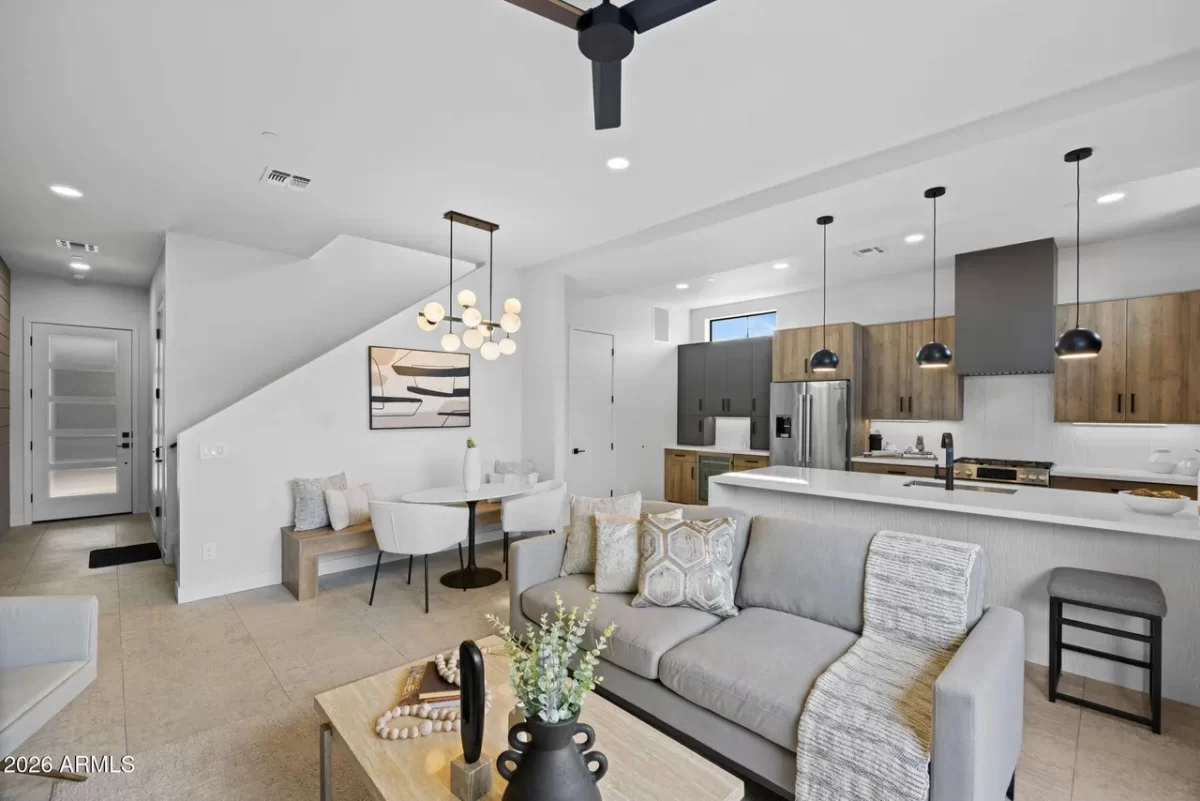 2BR Townhouse for Rent in Phoenix, AZ