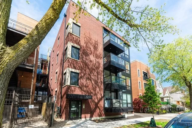 3BR Apartment for Rent in Chicago, IL