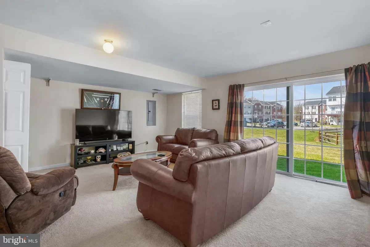 3BR Townhouse for Sale in Woodbury, NJ