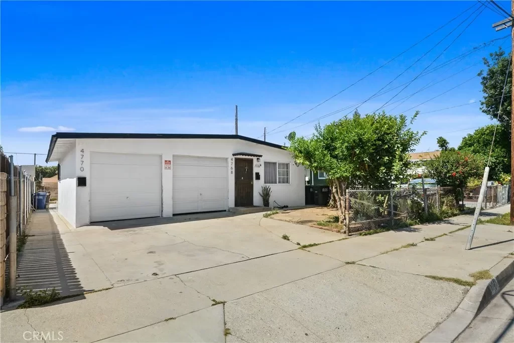 5BR Multi-Family for Sale in East Los Angeles, CA