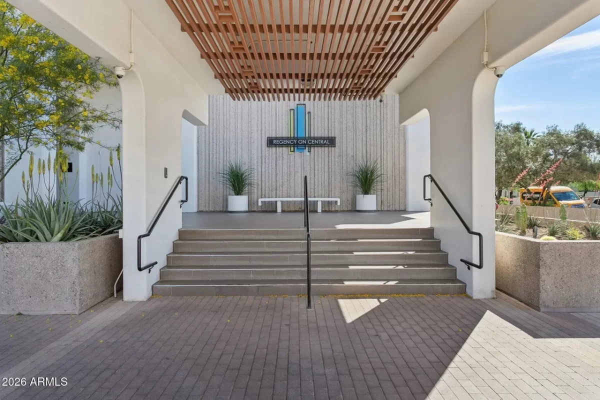 2BR Condo for Sale in Phoenix, AZ