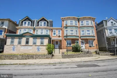 25BR Townhouse for Sale in Philadelphia, PA