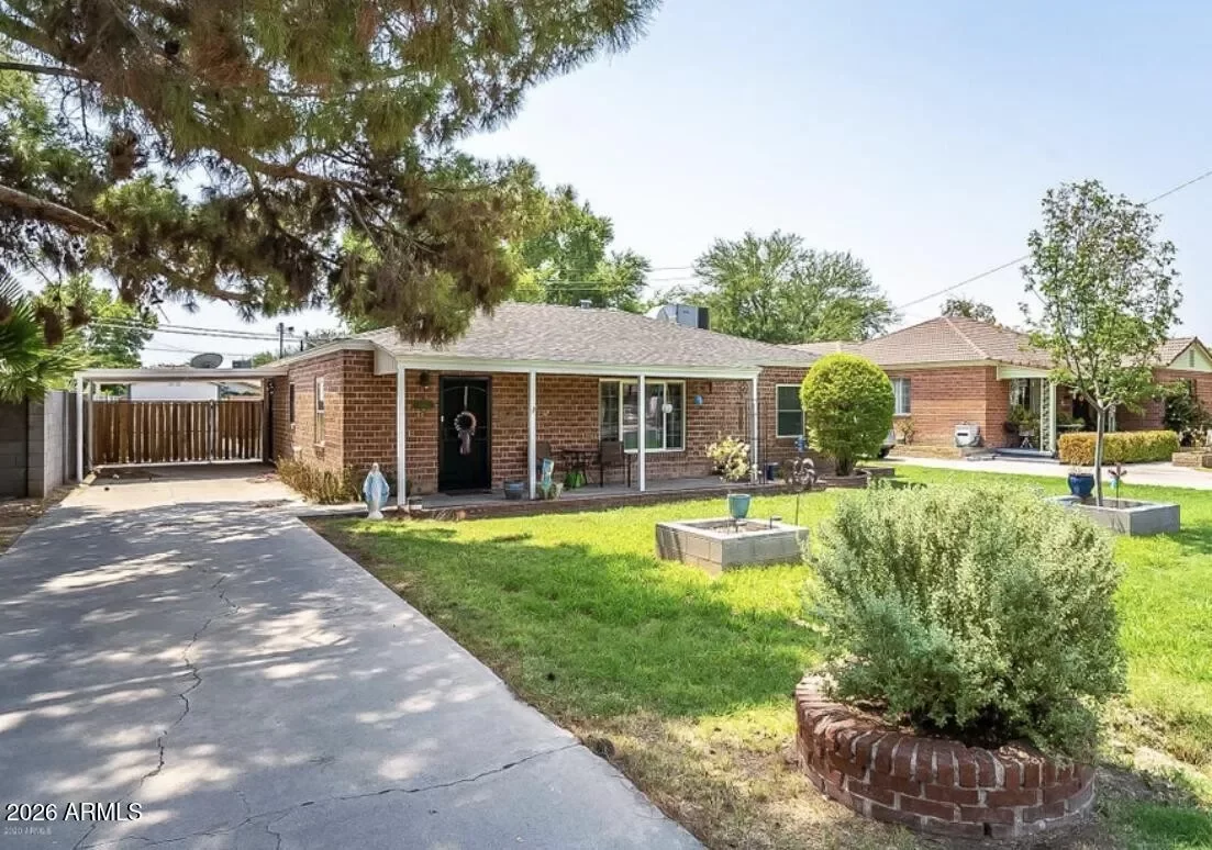 3BR House for Sale in Glendale, AZ
