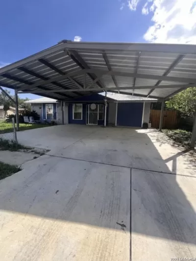 3BR House for Sale in San Antonio, TX