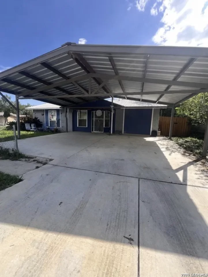 3BR House for Sale in San Antonio, TX