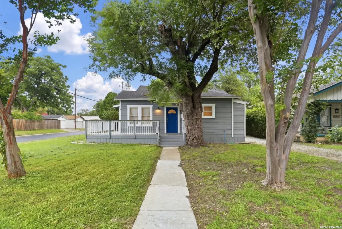 2BR House for Sale in San Antonio, TX