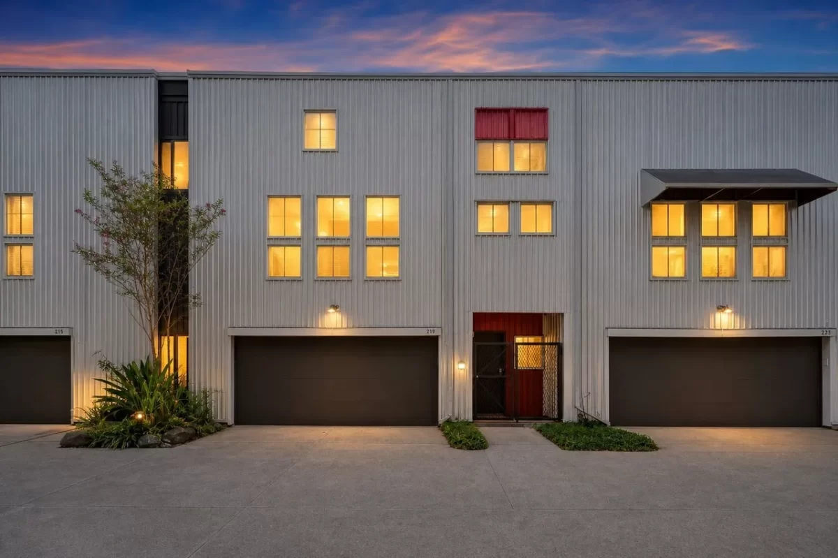2BR Townhouse for Sale in Houston, TX