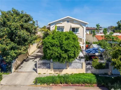 8BR Multi-Family for Sale in Los Angeles, CA