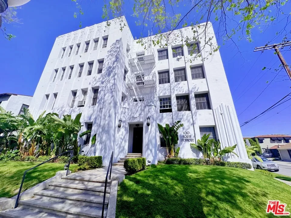 17BR Multi-Family for Sale in Los Angeles, CA