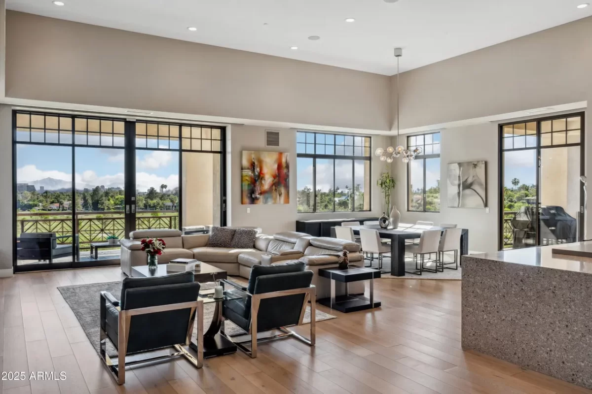 3BR Condo for Sale in Phoenix, AZ