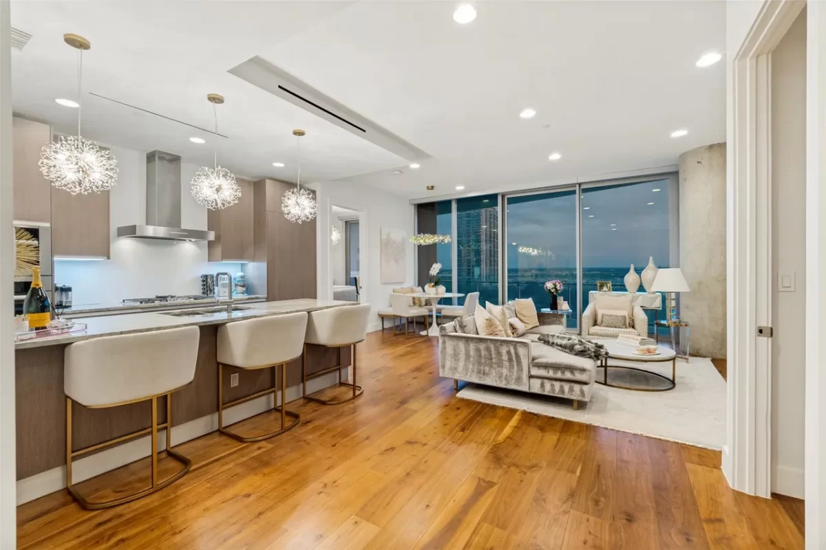 2BR Condo for Sale in Dallas, TX