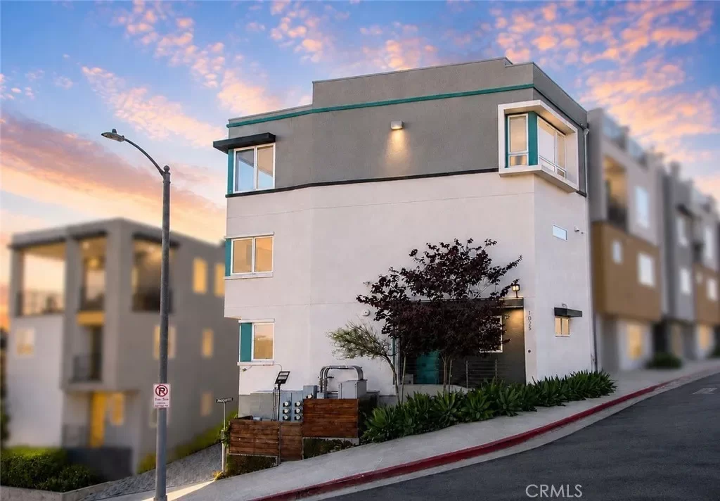 3BR House for Sale in Los Angeles, CA