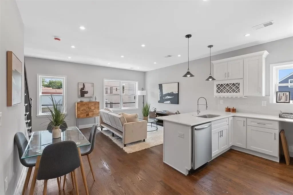 3BR Condo for Sale in Jersey City, NJ