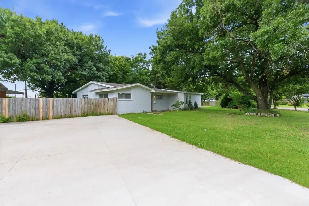 4BR House for Sale in Dallas, TX