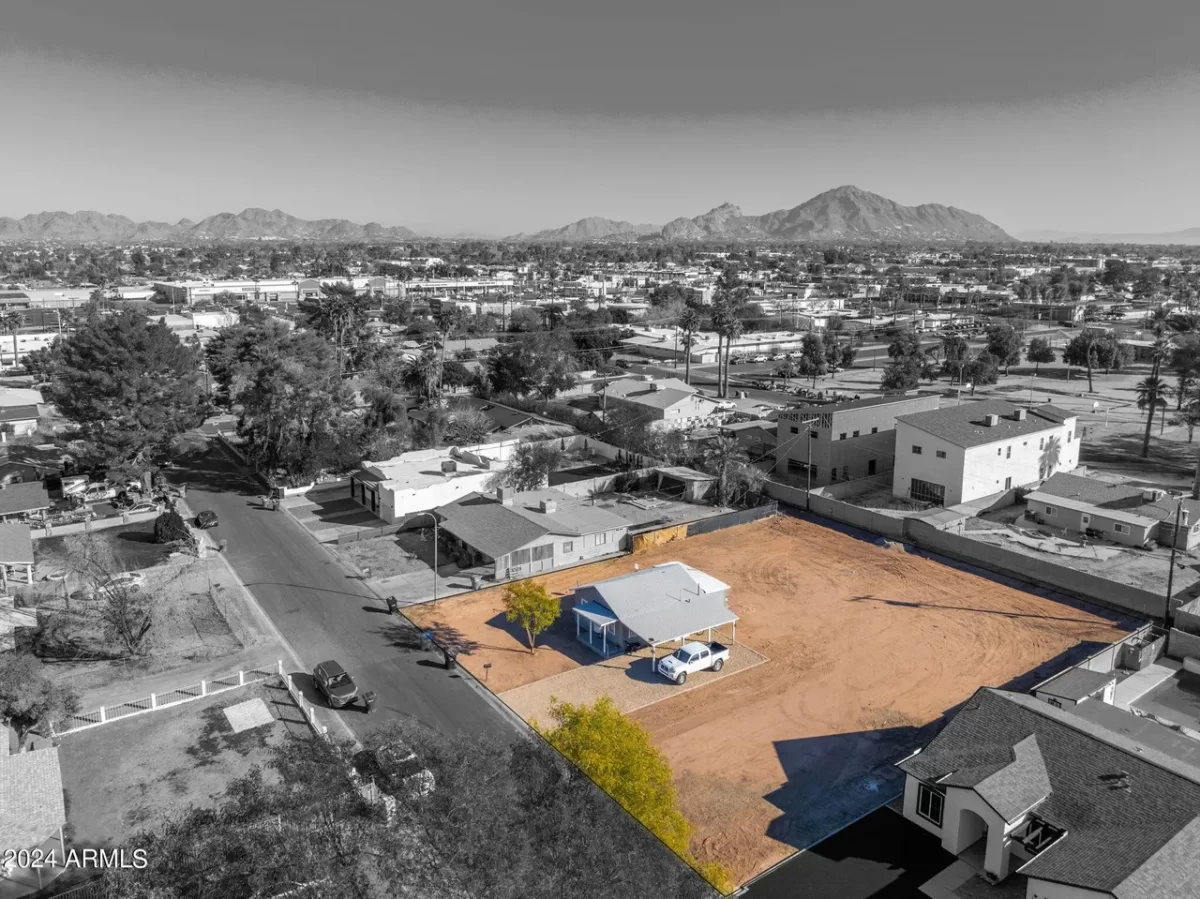 2BR House for Sale in Phoenix, AZ