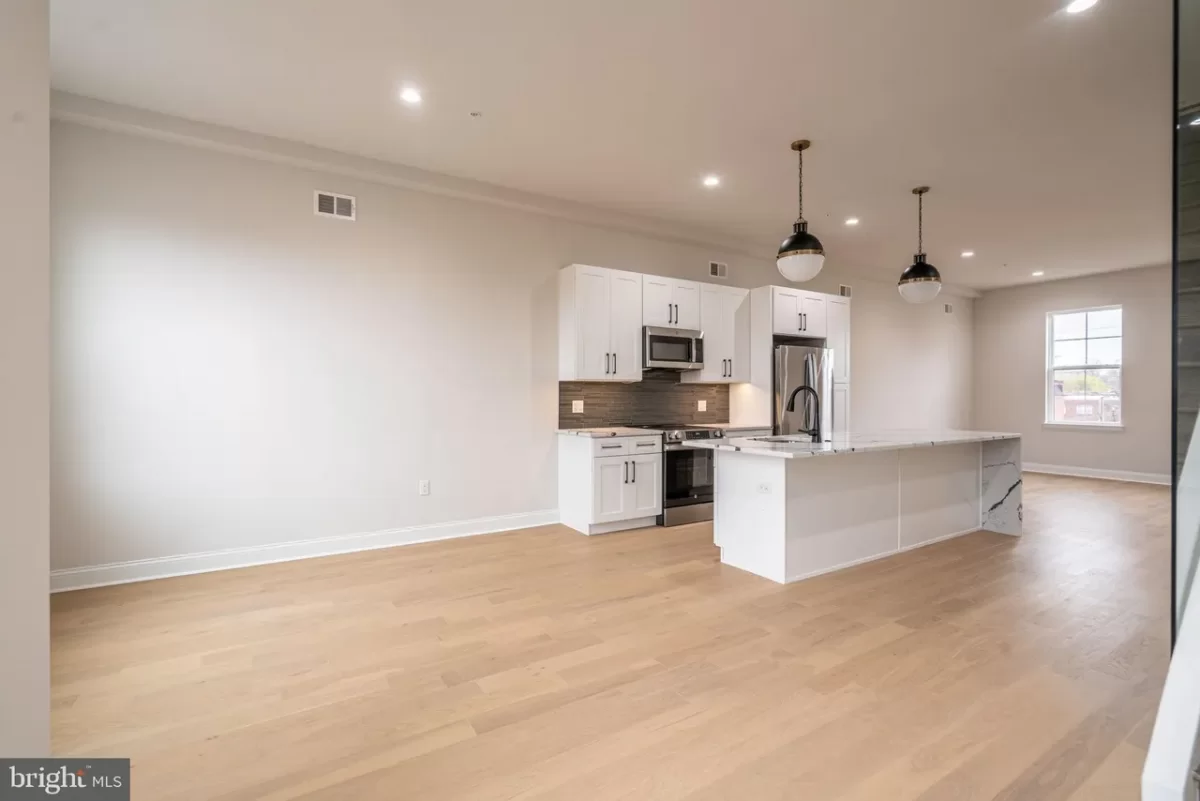 3BR Townhouse for Sale in Philadelphia, PA