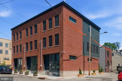 3BR Townhouse for Sale in Philadelphia, PA