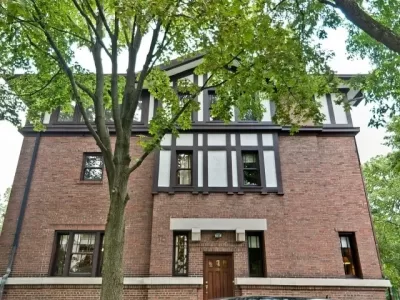 5BR House for Sale in Chicago, IL
