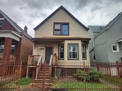 3BR House for Sale in Chicago, IL