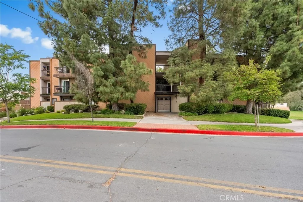 3BR Condo for Sale in Glendale, CA