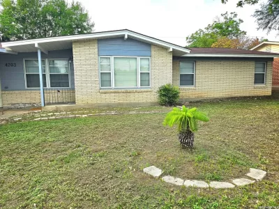 3BR House for Sale in San Antonio, TX