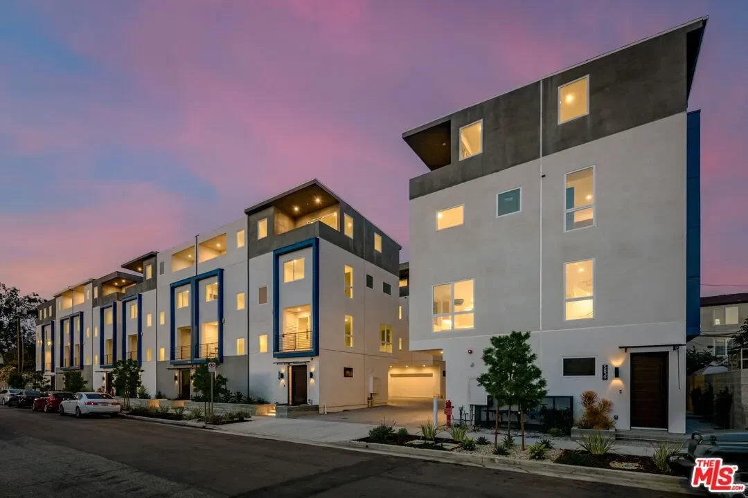 3BR House for Sale in Los Angeles, CA