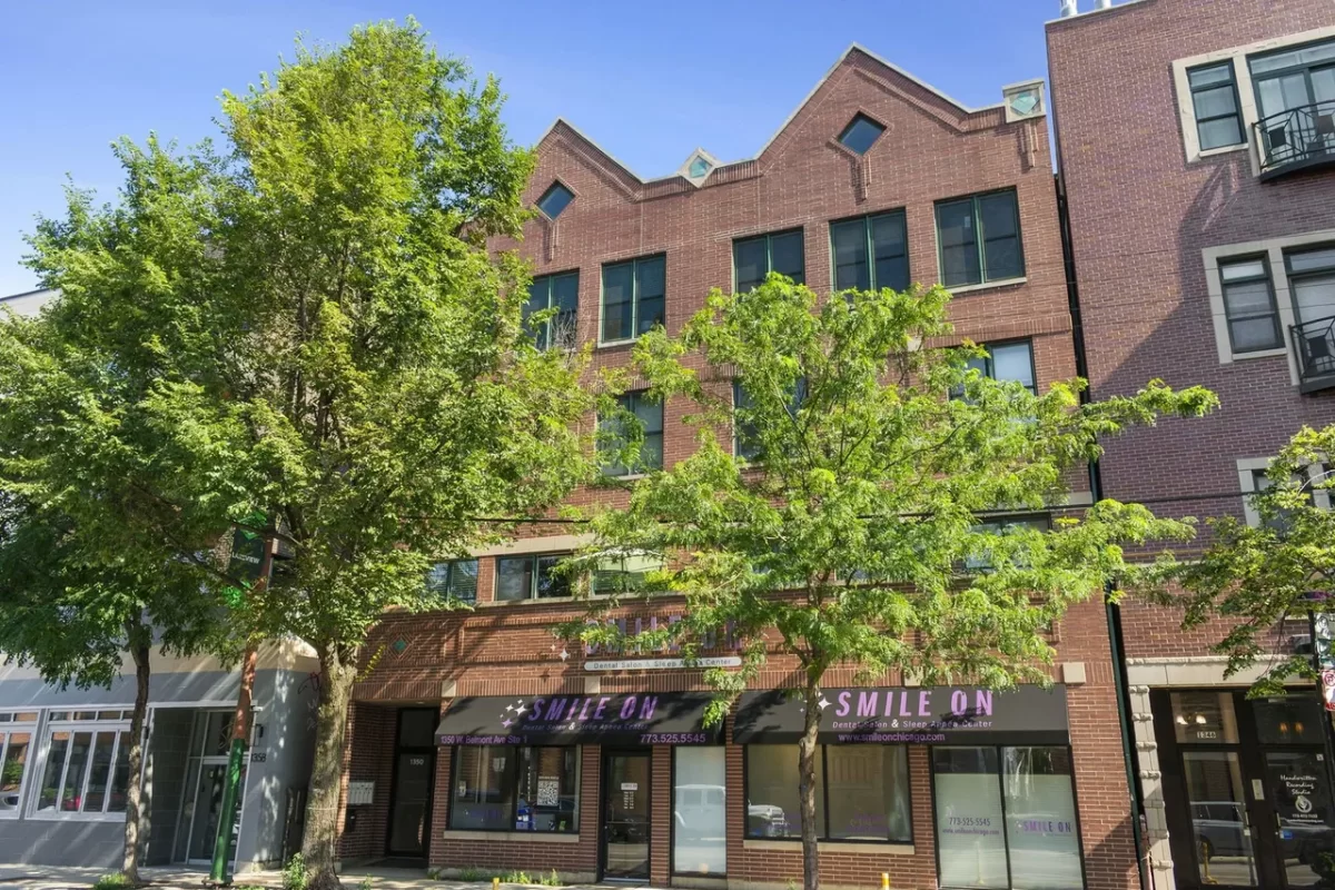 2BR Condo for Sale in Chicago, IL