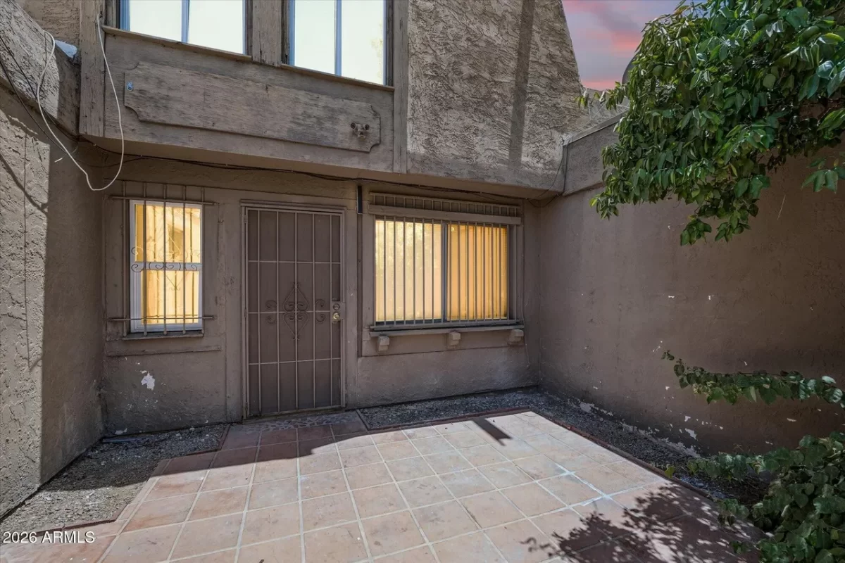 2BR Townhouse for Sale in Phoenix, AZ