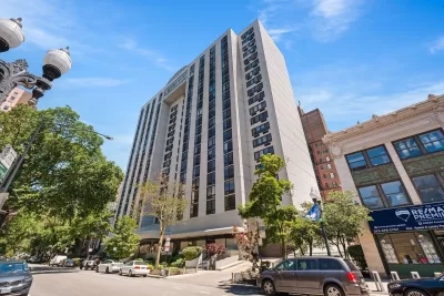 2BR Condo for Sale in Chicago, IL
