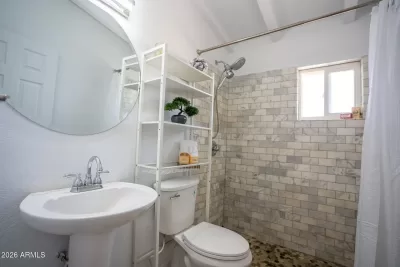 2BR House for Sale in Phoenix, AZ