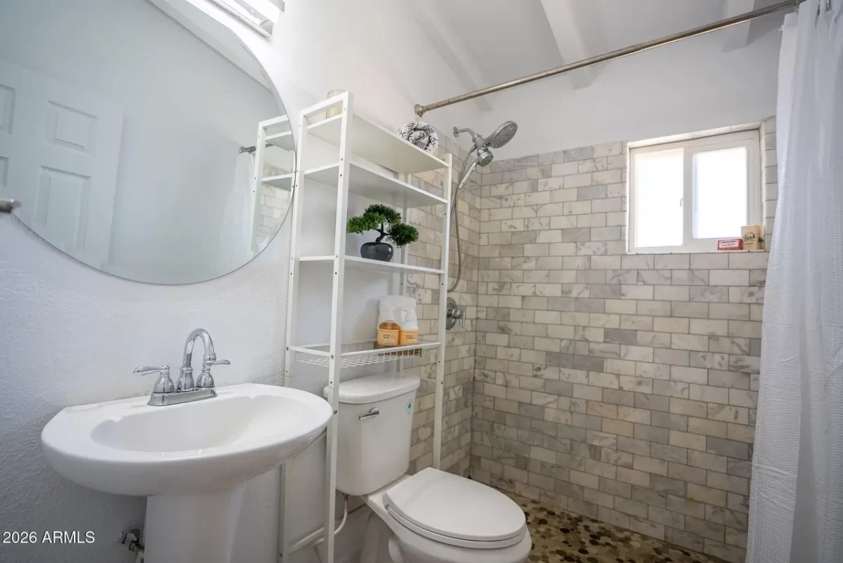 2BR House for Sale in Phoenix, AZ
