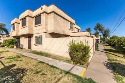 2BR Townhouse for Sale in Phoenix, AZ