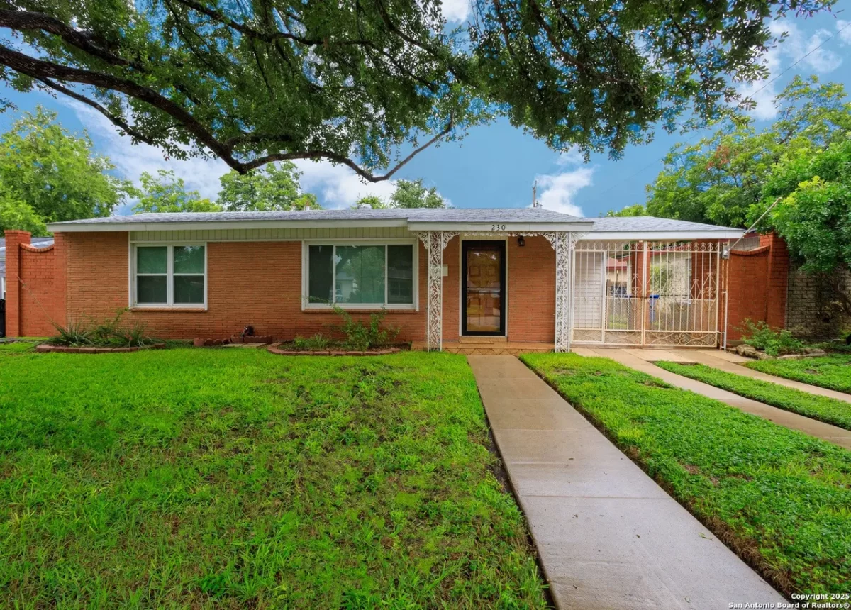 3BR House for Sale in San Antonio, TX