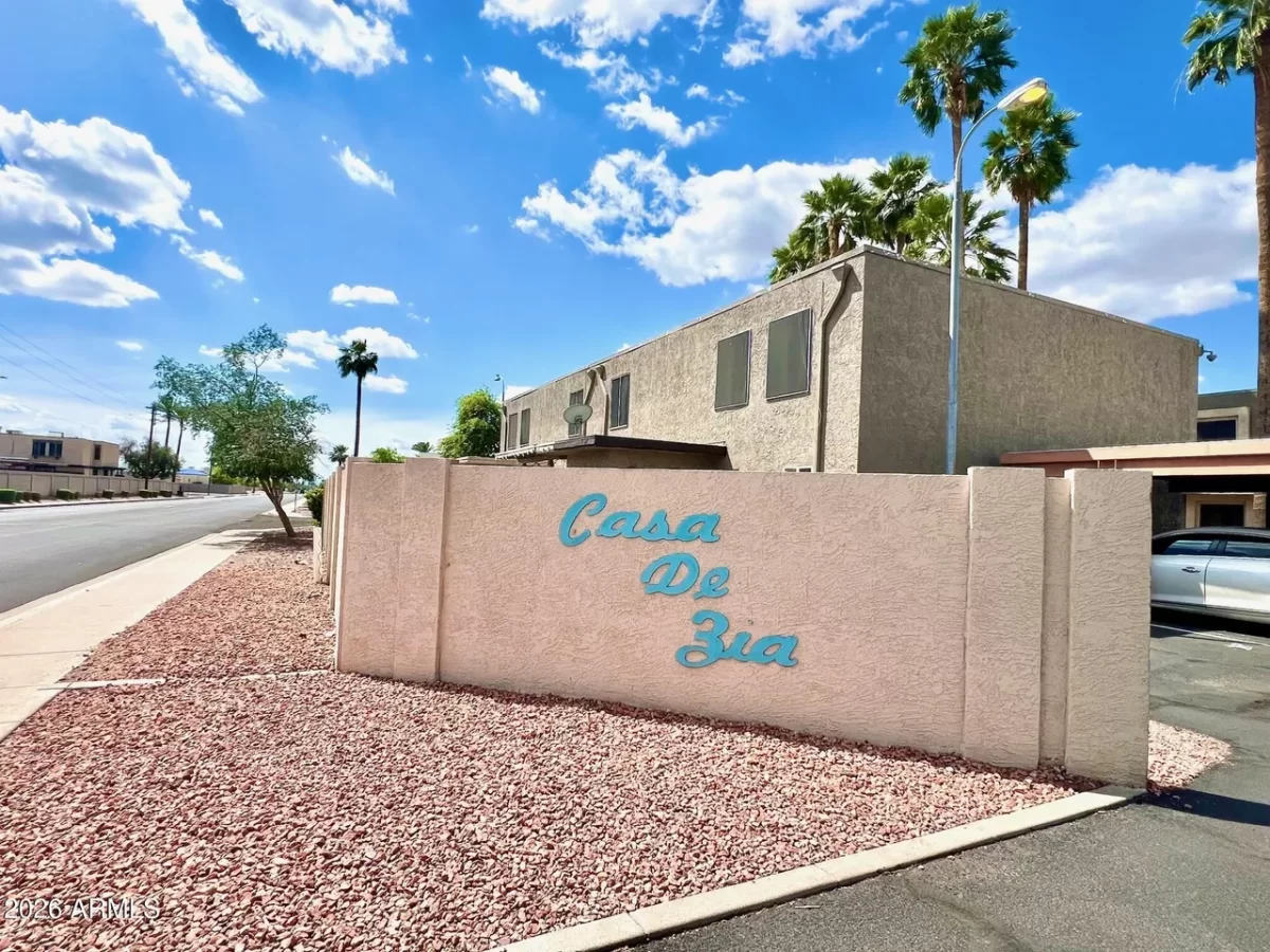 2BR Townhouse for Sale in Glendale, AZ