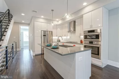 3BR Townhouse for Sale in Philadelphia, PA
