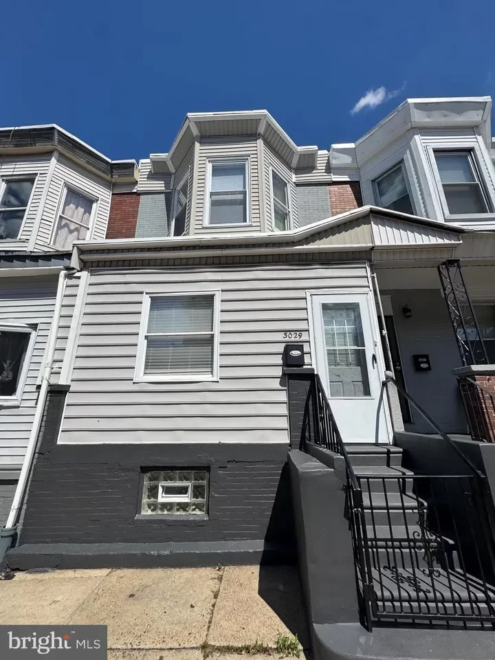 3BR Townhouse for Sale in Philadelphia, PA