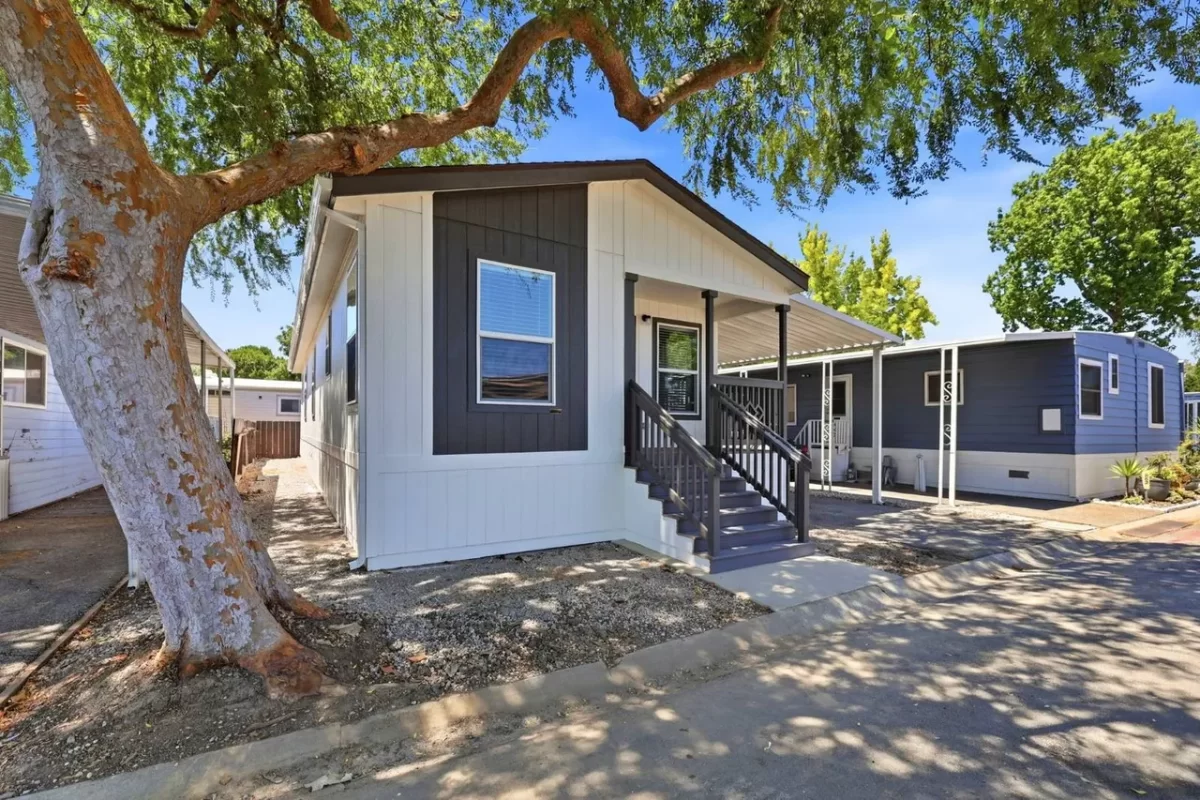 3BR Mobile Home for Sale in San Jose, CA