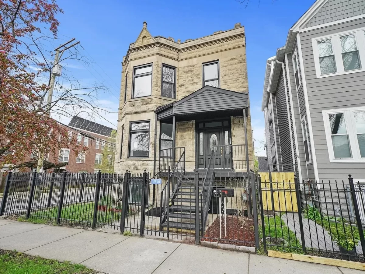 3BR House for Rent in Chicago, IL
