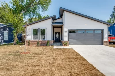 4BR House for Sale in Dallas, TX