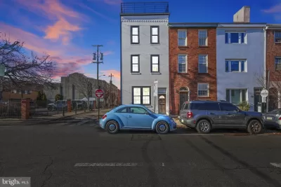 3BR Townhouse for Sale in Philadelphia, PA