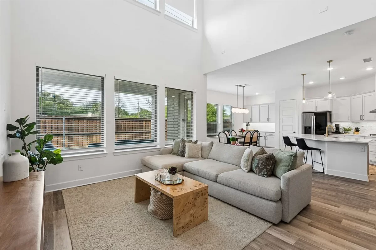 4BR House for Sale in Dallas, TX